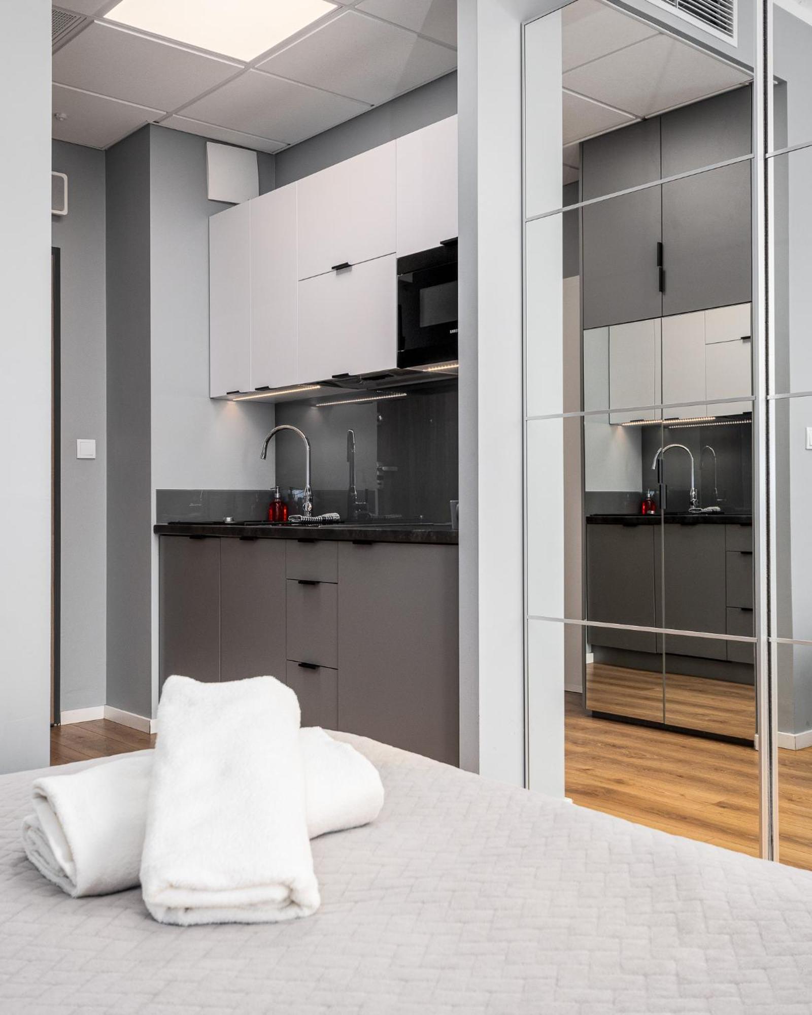 Prymasa Tysiaclecia 83A City Center View Free Garage By Perfect Apart 920 바르샤바 외부 사진